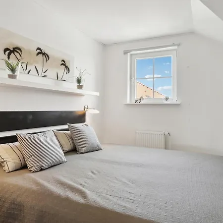 3 Bedroom Awesome Apartment In Bogense Apartman
