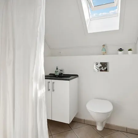 Apartment 3 Bedroom Awesome In Bogense