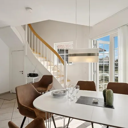 Three-bedroom In Lejlighed Bogense