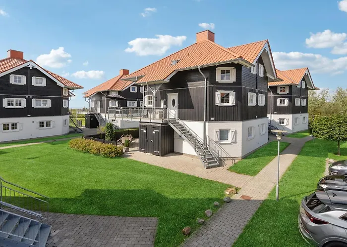 Three-bedroom In * بوجنسي